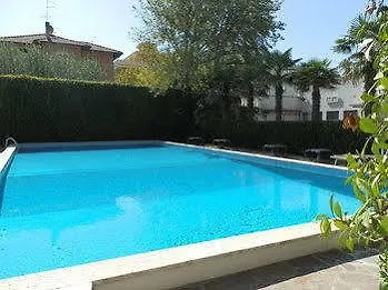 호텔 Nautic 벨레지아아지마리나